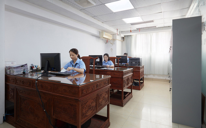工廠模具公司辦公室裝潢實景圖效果