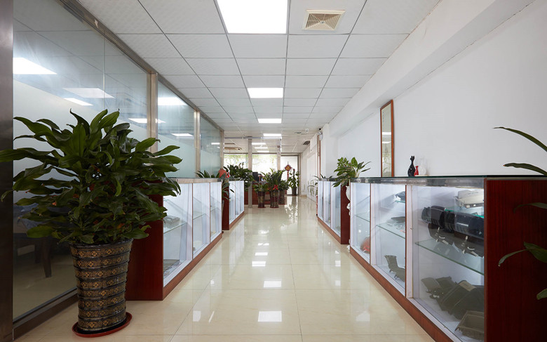 工廠模具公司辦公室裝潢實景圖效果